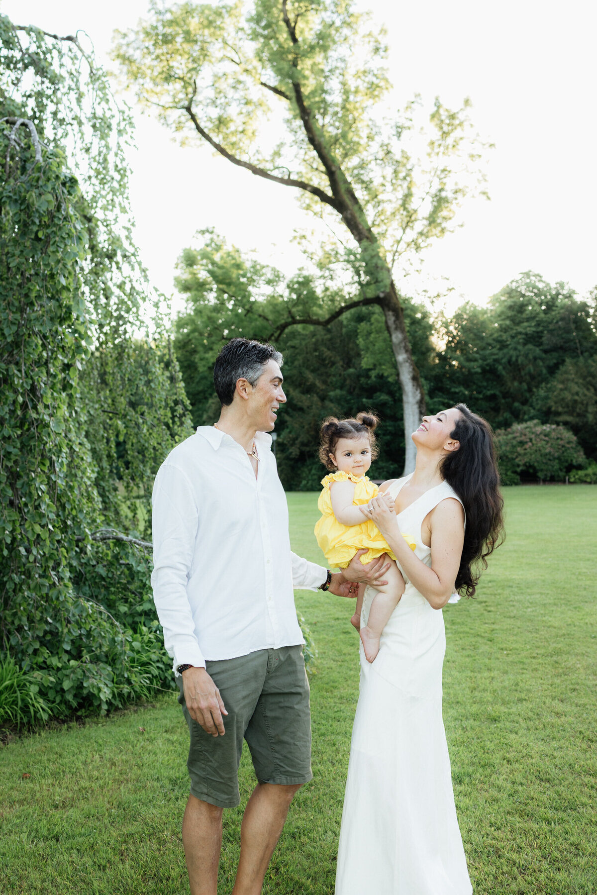 Mother and daughter outdoor family photography in Zurich