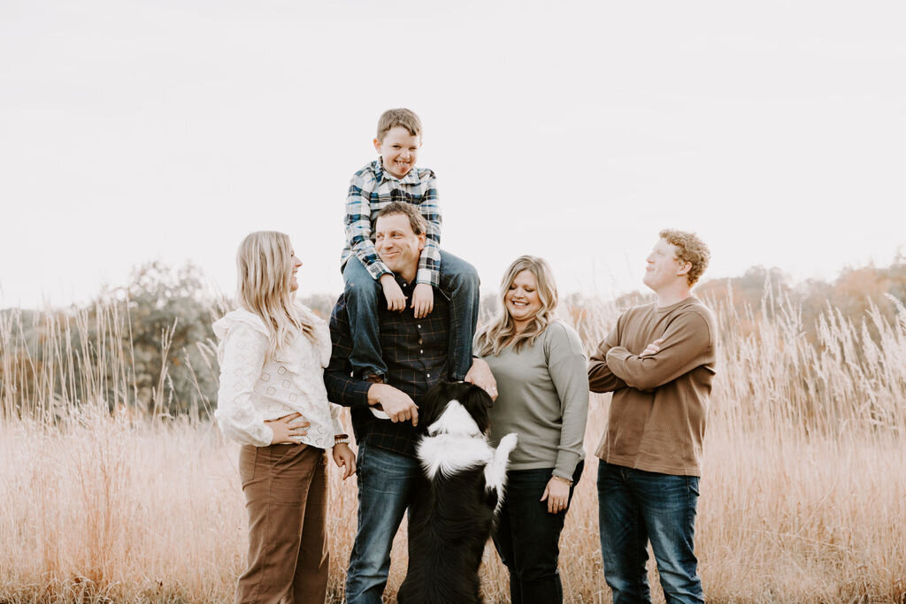 christina_ney_photography_wedding_engagement_lifestyle_photographer_dubuque_iowa_wedding_planning_assistance_adventurous_bold_laidback Family Photography34