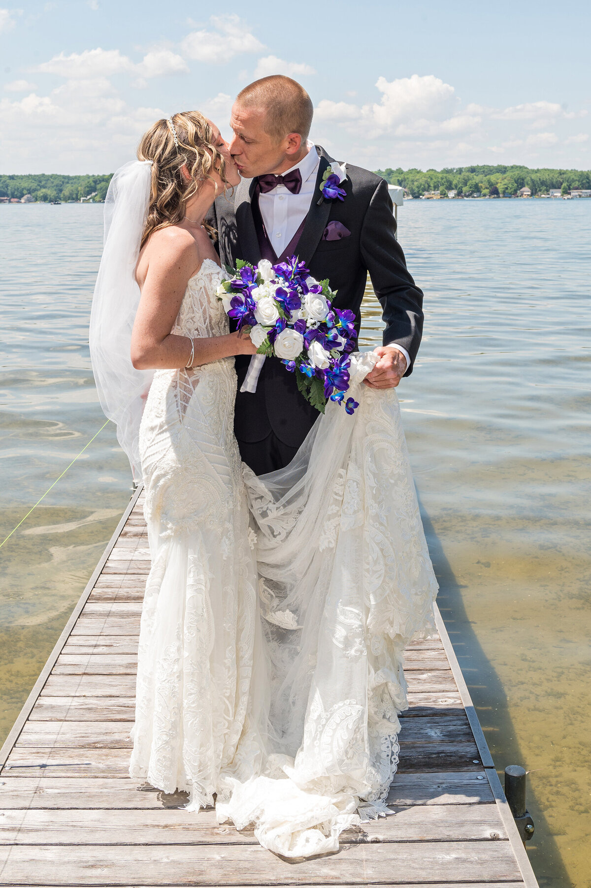Detroit-Wedding-Photographer-The-Landing-031