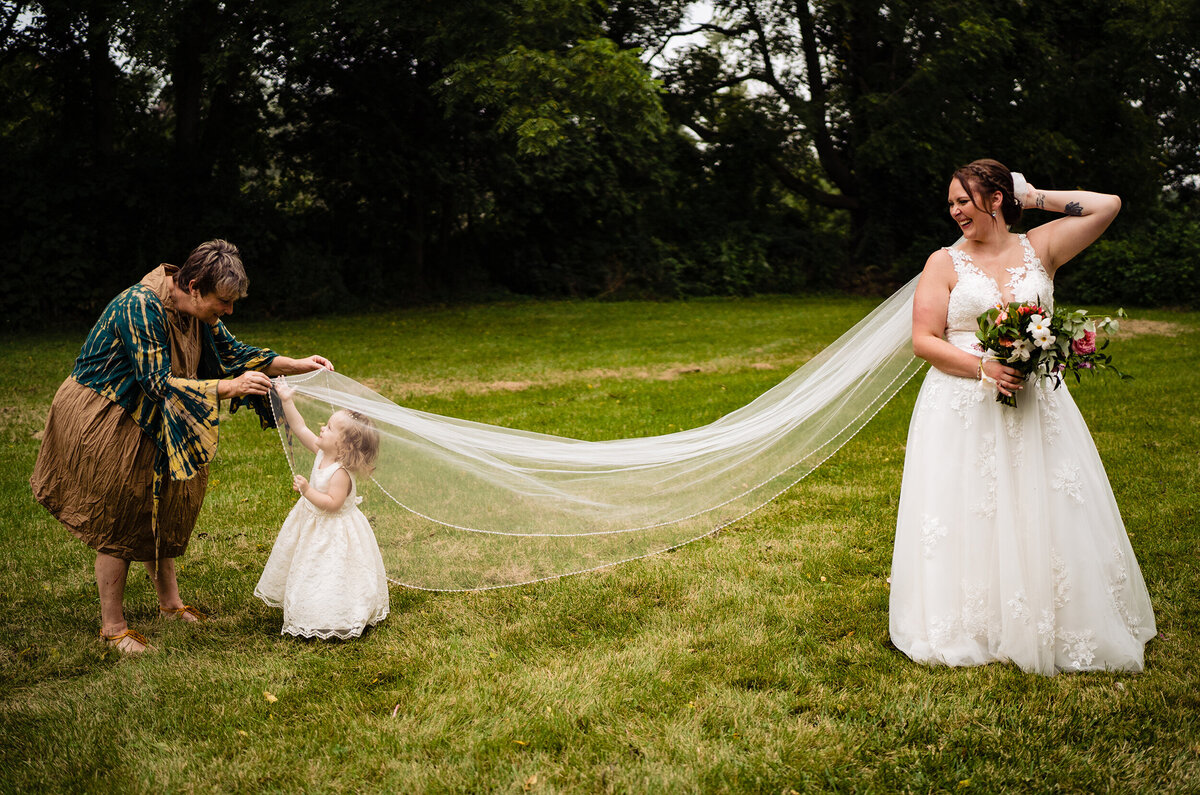 Thomas-Weddings-Michelle_Michael_Wedding_Niagara_TC_00351