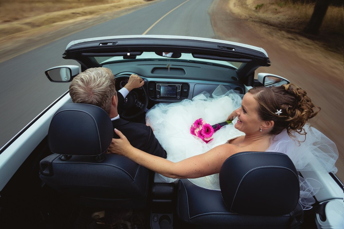 Wedding Couple in Car