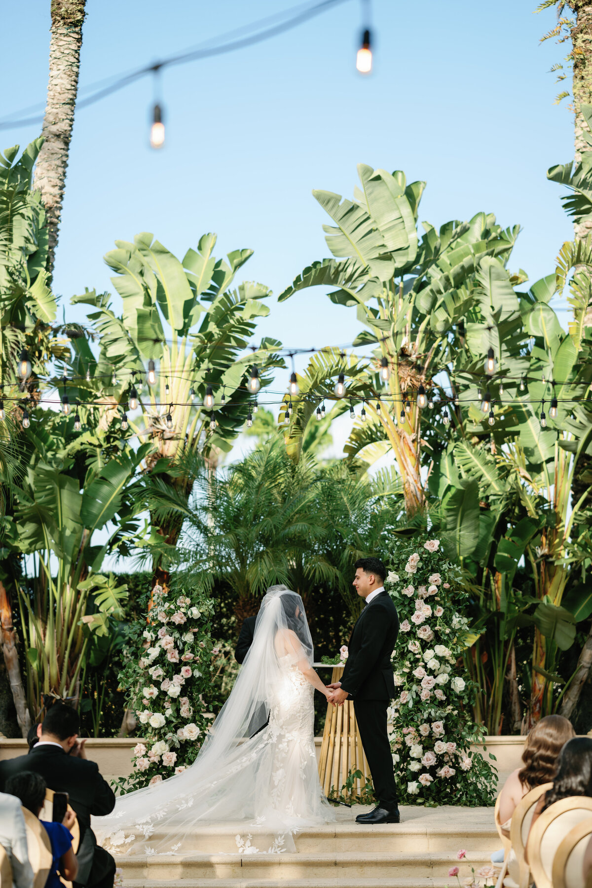 Yari + Jose Sneak Peek-74