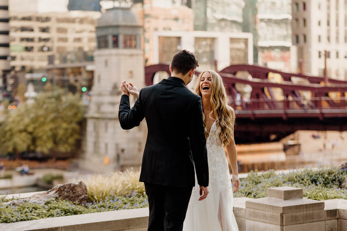 galleria-marchetti-modern-chicago-downtown-wedding-006