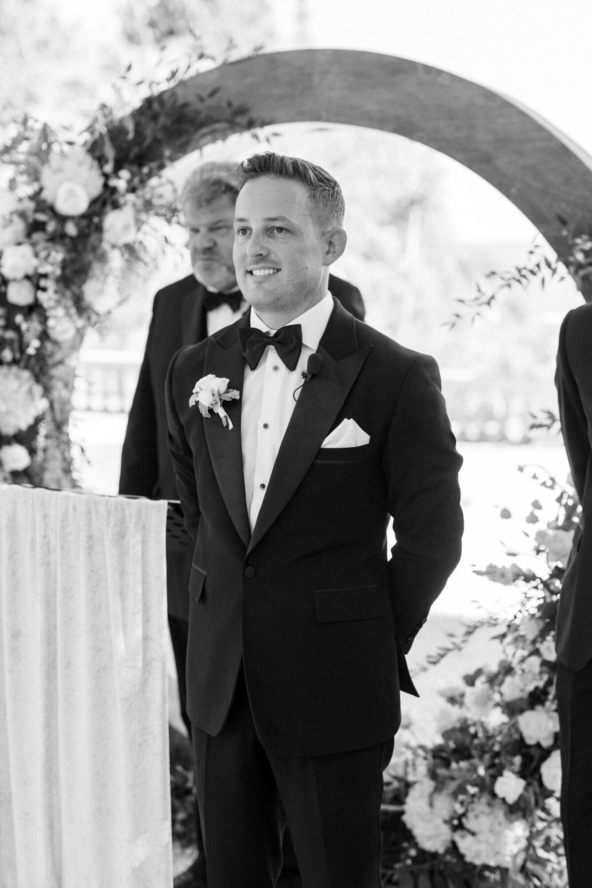 Maïlys Fortune Photography Husband Wife Wedding Weddings Photography France Switzerland Italy Timeless Dreamy Imagery Bilingual French English Destination Weddings Destination Wedding Provence French Riviera Paris Lake Como Tuscany66