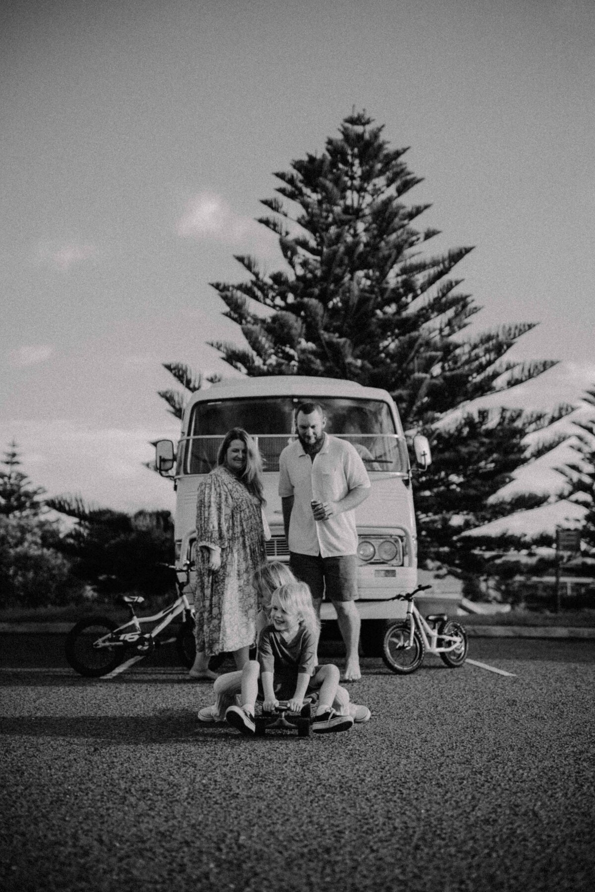 emmawandphotography_bundneena_kurnell_motherhood_sutherlandshirephotographer_cronullaphotographer_motherhood_sydneymotherhoodphotographer_royalnationalpark_familyphotographer_sutherlandshirefamilyphotographer_cronullafamilyphotographer_beachshoot_beachfamilysession_vanlife_urbanfamilyphotographer