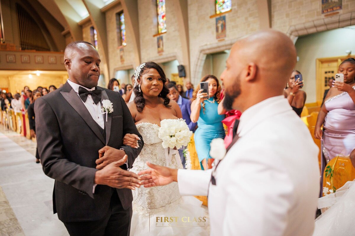 roma-receptions-montreal-wedding-15b