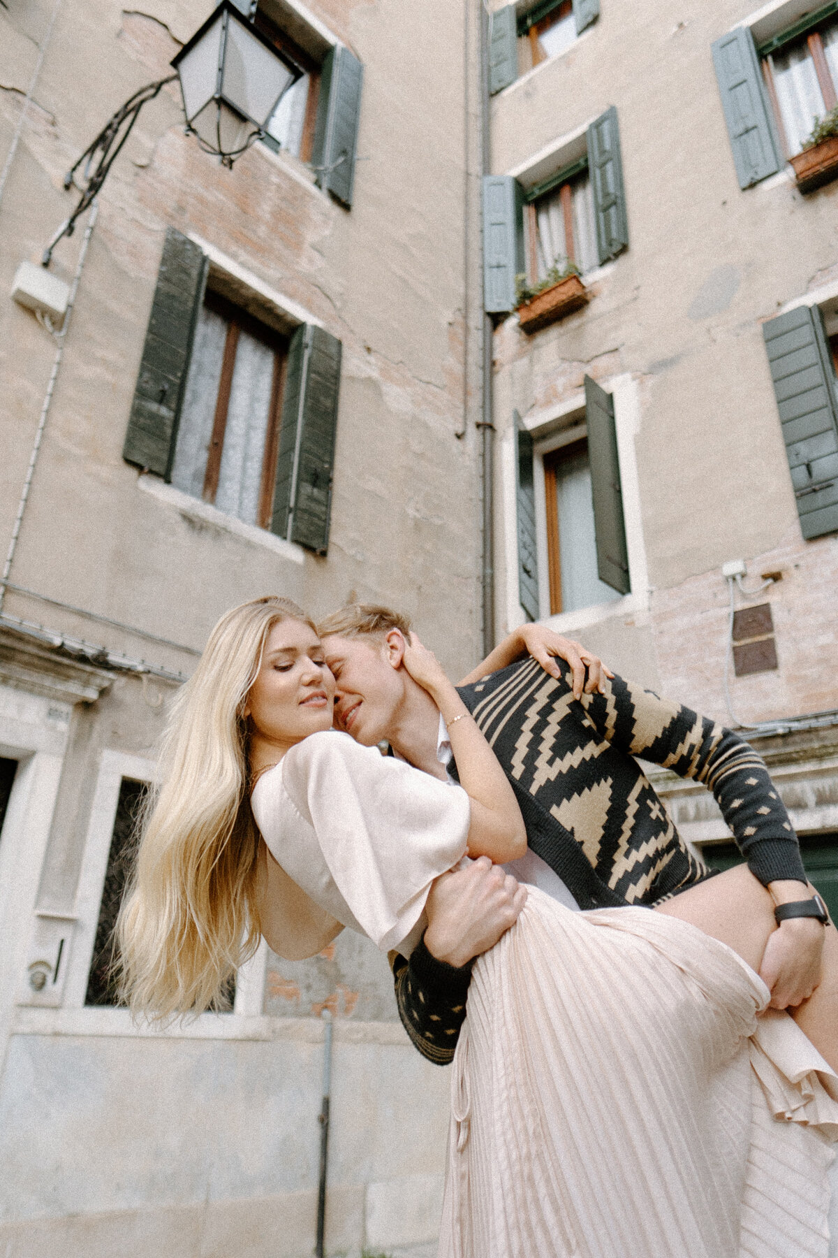 Documentary-Style-Editorial-Vogue-Italy-Destination-Wedding-Leah-Gunn-Photography-31