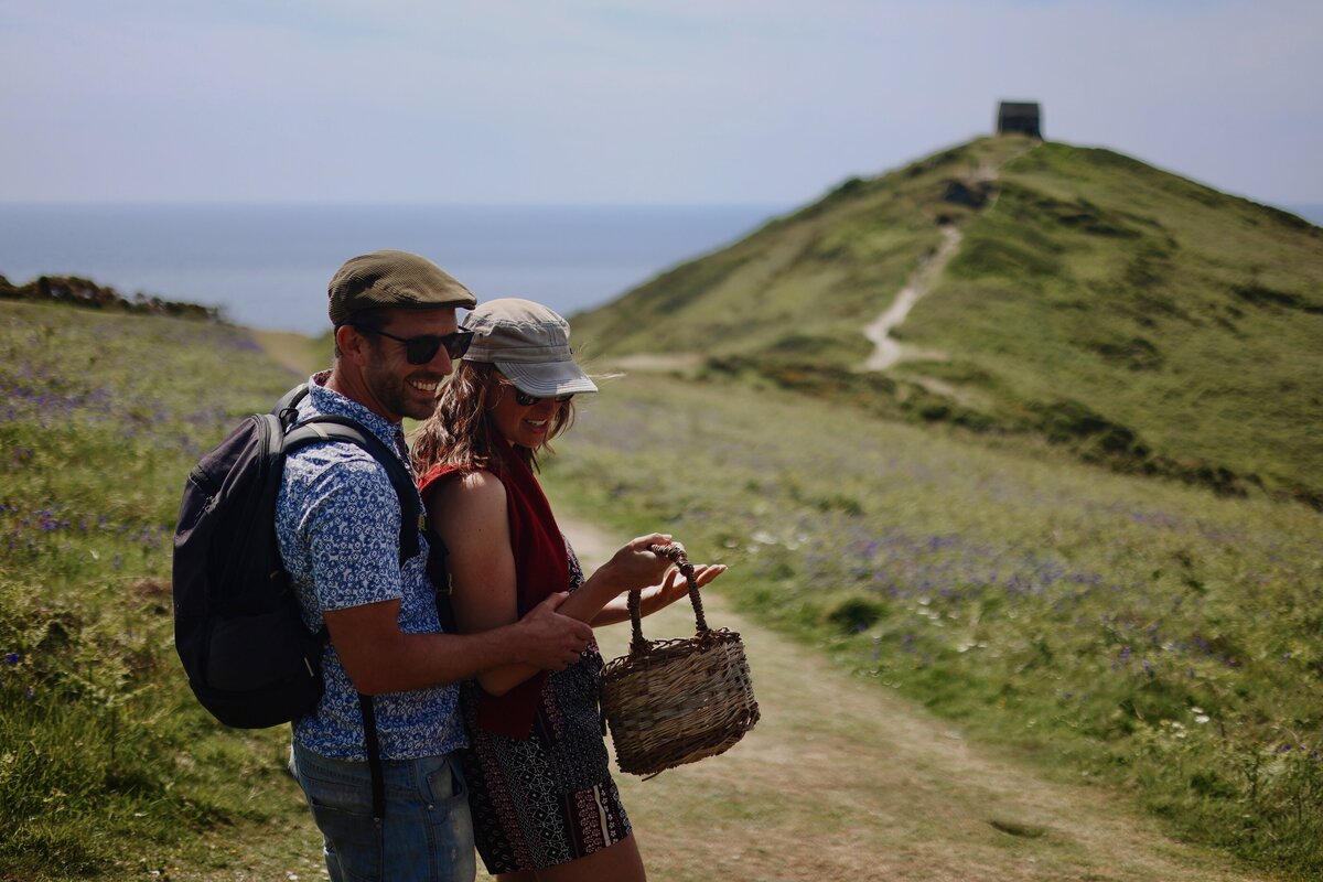Foraging at Polhawn Fort | Wellness activites in Cornwall
