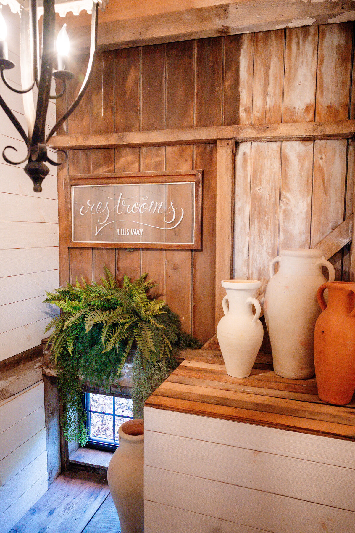 wedding barn decor