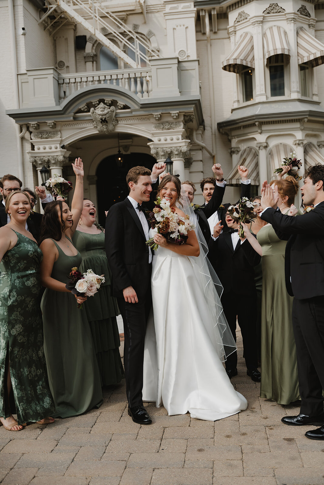 feisty flowers wisconsin club wedding 14