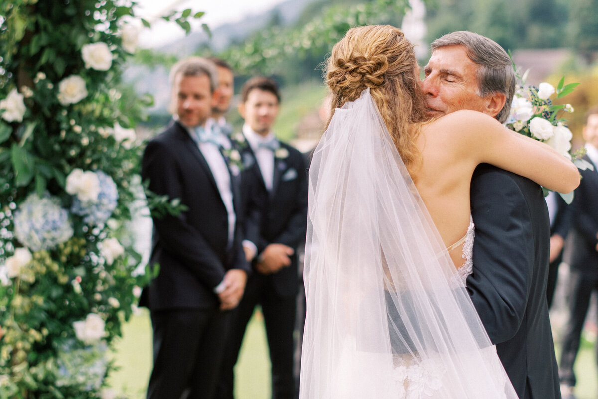 Maïlys Fortune Photography Husband Wife Wedding Weddings Photography France Switzerland Italy Timeless Dreamy Imagery Bilingual French English Destination Weddings Destination Wedding Provence French Riviera Paris Lake Como Tuscany70
