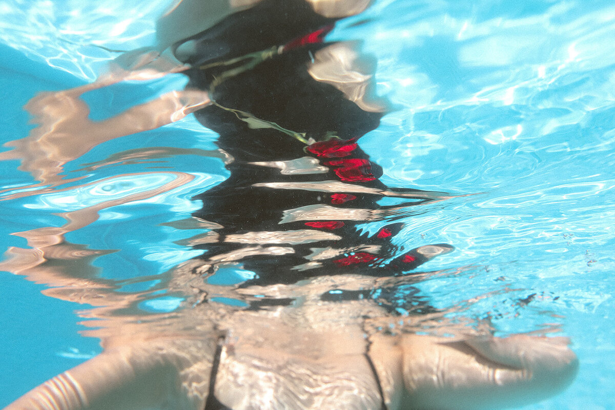creative branding photoshoot-underwater series-02