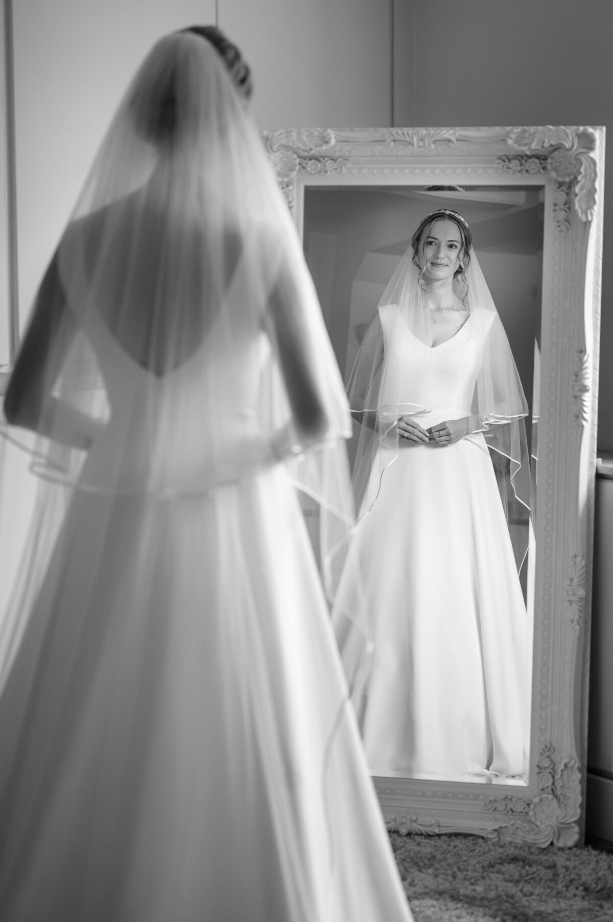 Kelmarsh-Hall-wedding-photos-1104