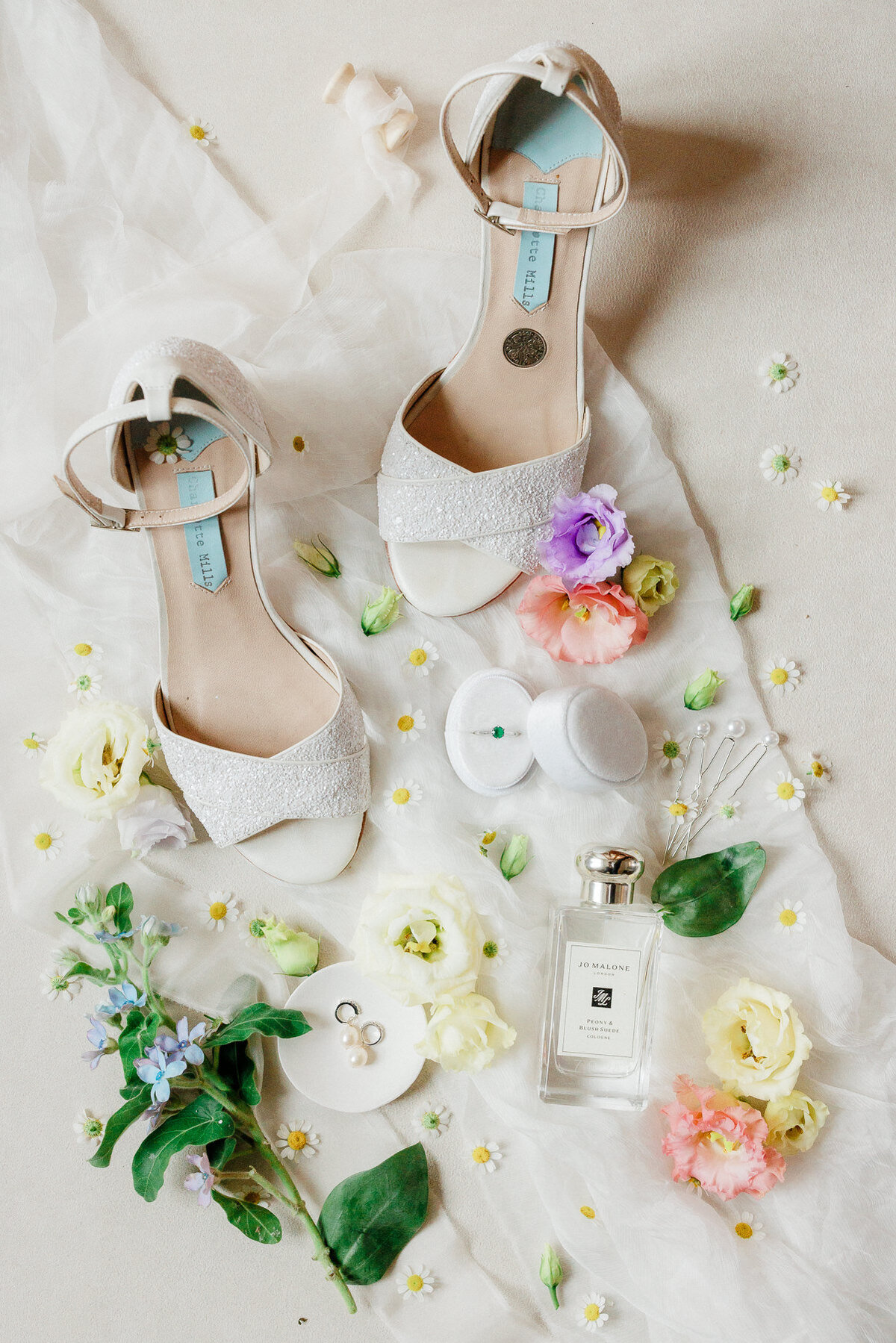 Modern_Chic_Chateau_Valouze_Destination_Wedding_Photographer-4