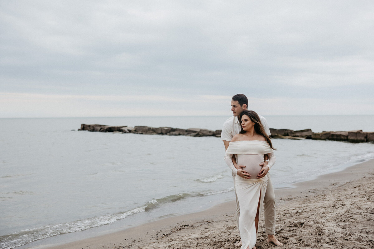 beach-maternity-photoshoot-2