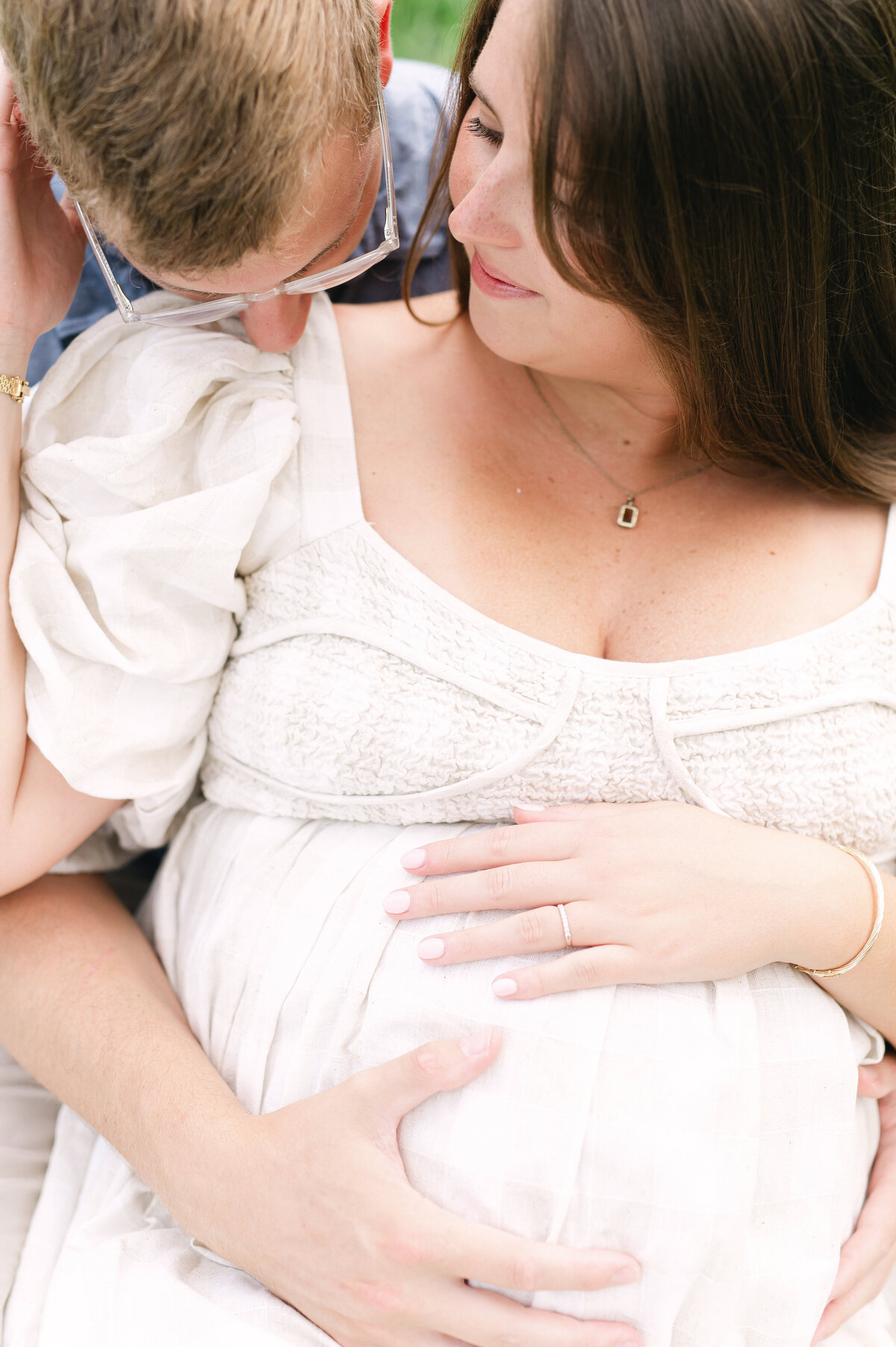 Polina and Sean Maternity Chelsea Schmidt Photography 2024-16