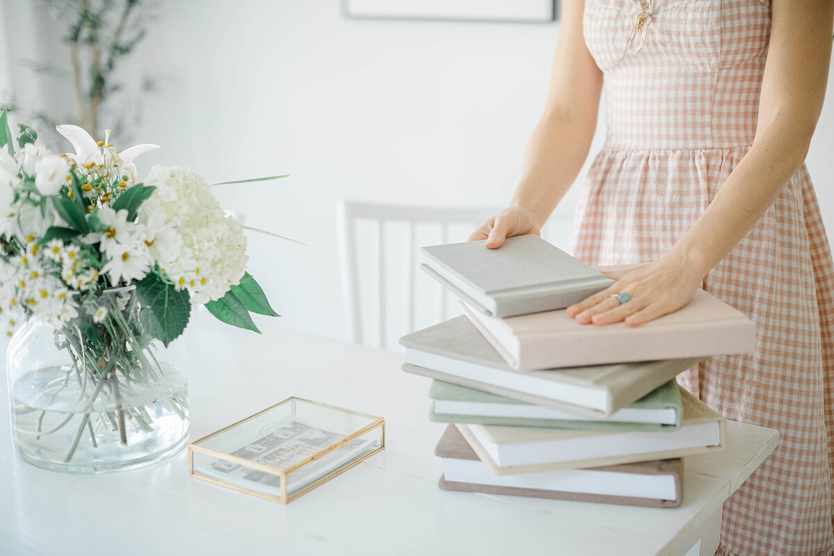 morgan_taylor_artistry_philadelphia_new_jersey_new_york_wedding_engagement_photographer_photography_fine_art_light_airy_romantic_dreamy_couples27