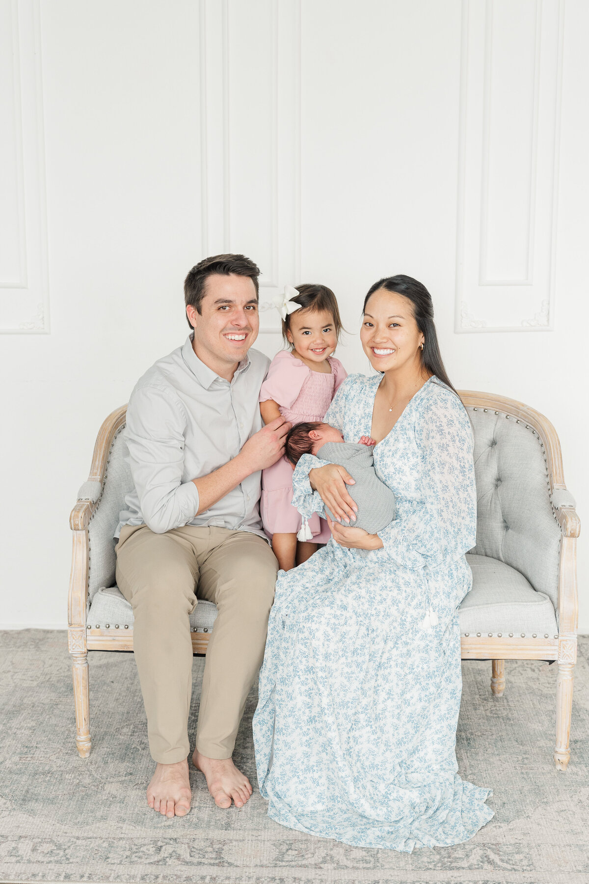 Castle Rock Lifestyle Newborn Photography Light and Airy Client Closet Elena Spraguer Photography 0029