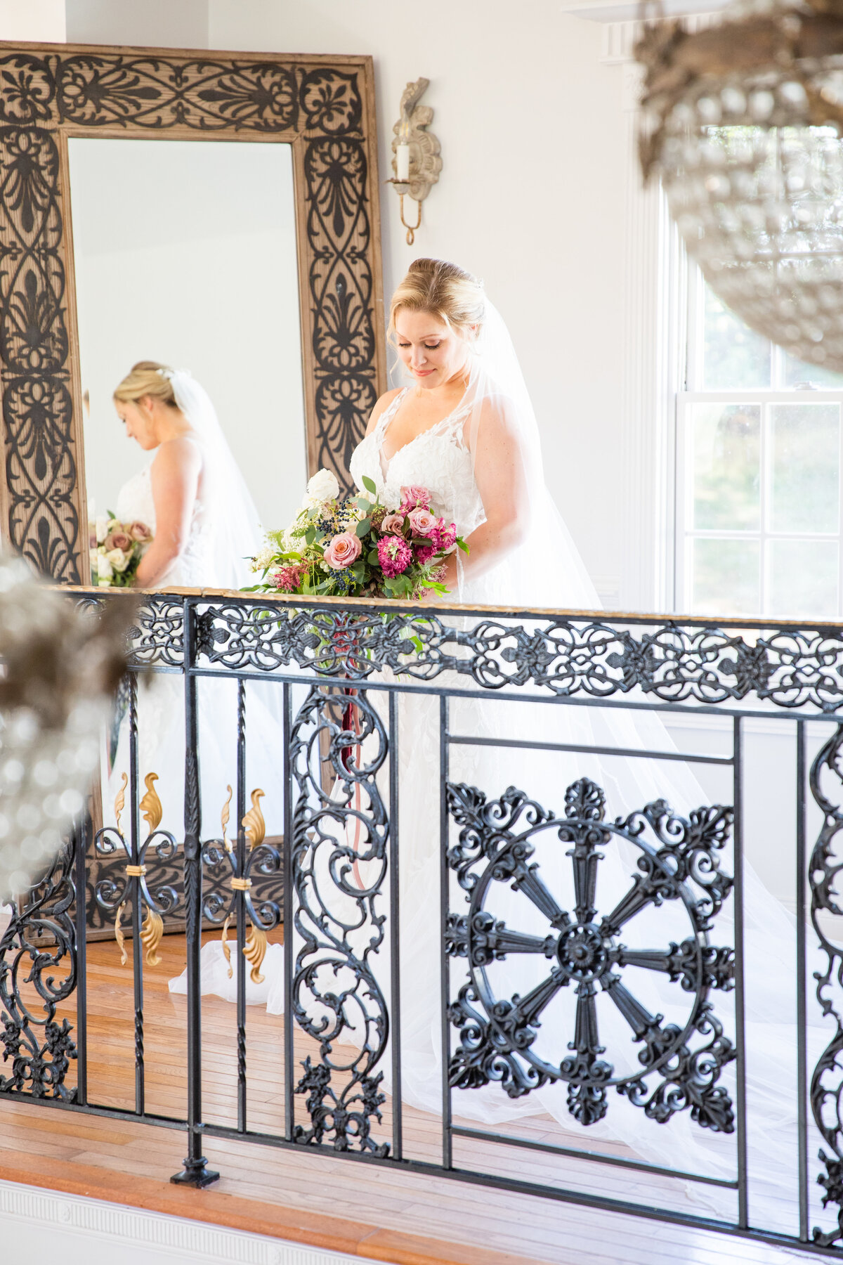 StefanieKamermanPhotography-SweetlySouthernEventsLLCStyledShoot-TheManoratAirmont-RoundHill,VA-139