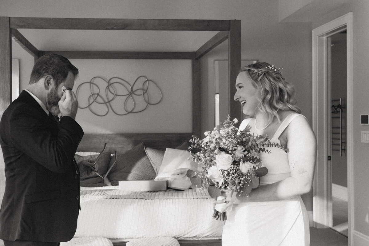 bay-wedding-statesville-NC-elopement-lizarrietaphotography-134
