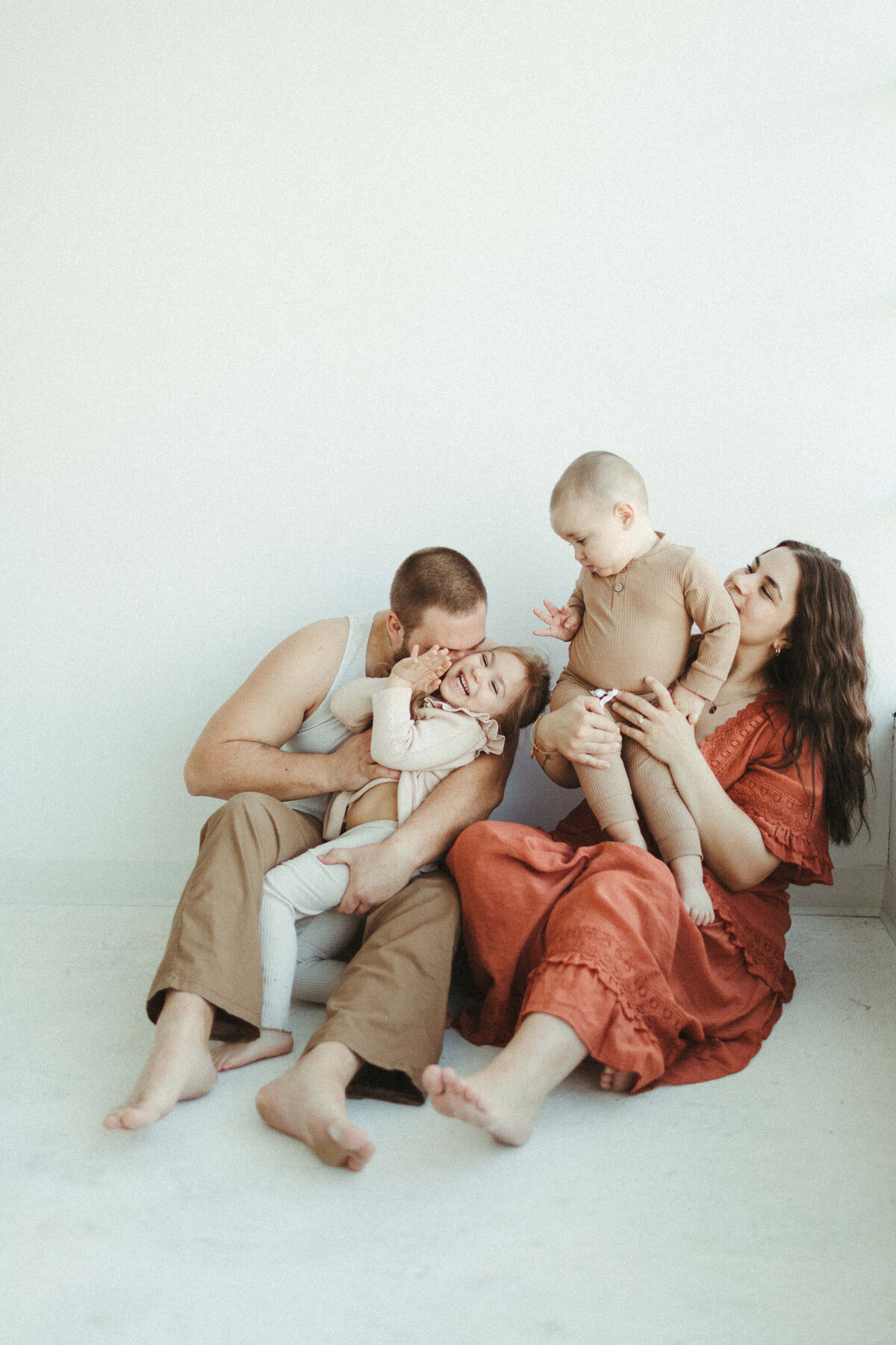 calgary-studio-family-session-ivaniaberubephoto-6