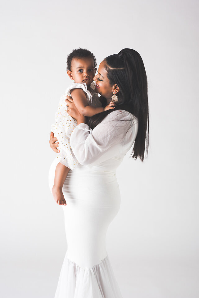 Mother's Day Mini Sessions | Seattle Studio | Heleyna Holmes