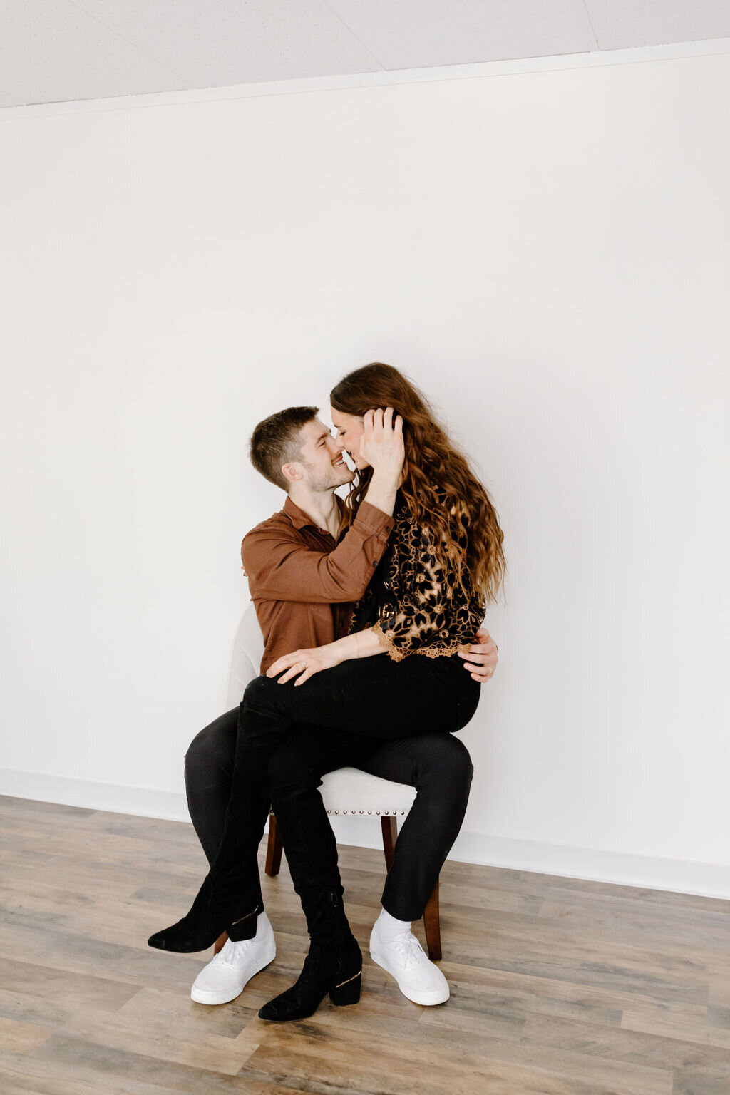christina_ney_photography_wedding_engagement_lifestyle_photographer_dubuque_iowa_wedding_planning_assistance_adventurous_bold_laidback Family Photography41