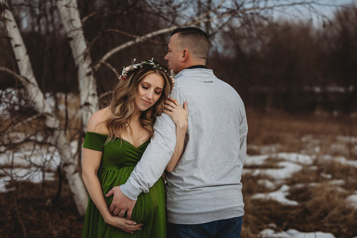 chisago-county-maternity-photography-a-mother's-love-story-begins