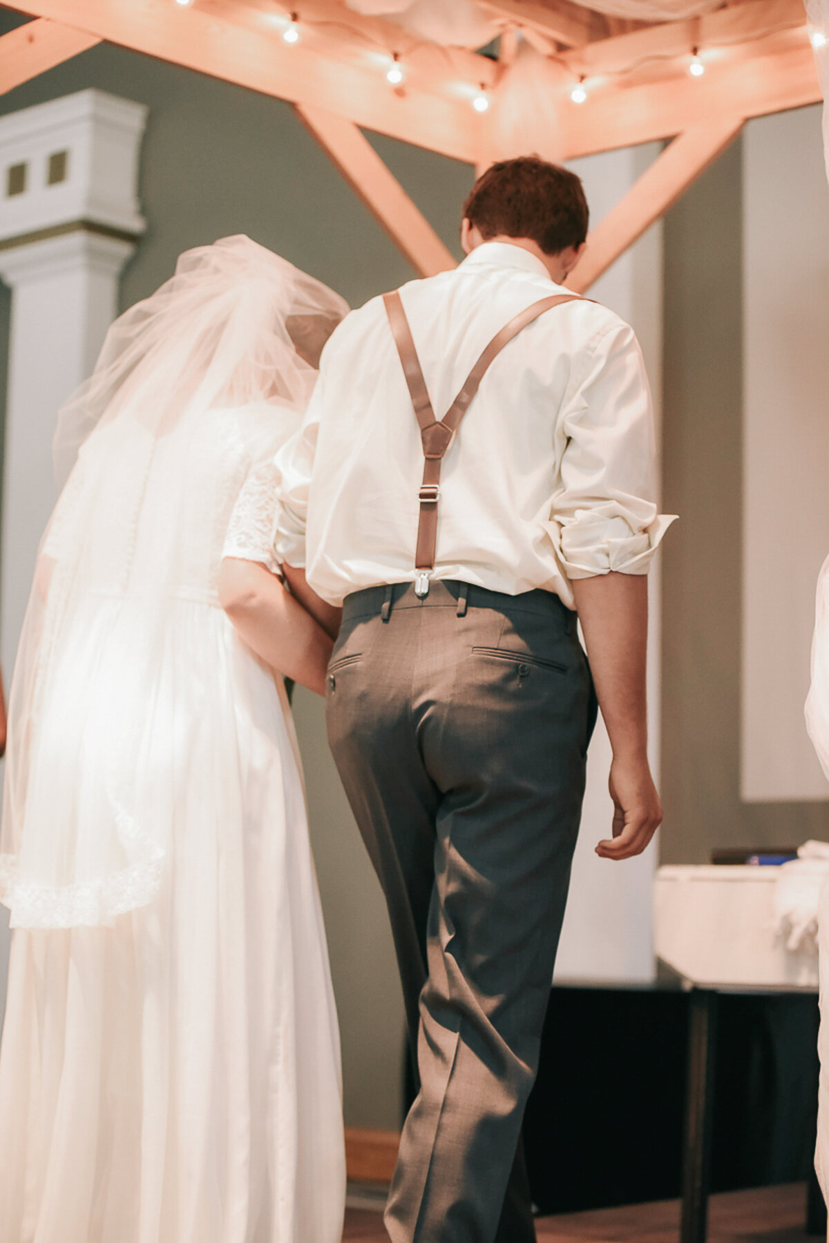 wedding ceremony | Iowa wedding photographer | Iowa Photographer | Playlife | Cedar Rapids | Iowa City | Kalona | Alaynna Ann Schwartz-56