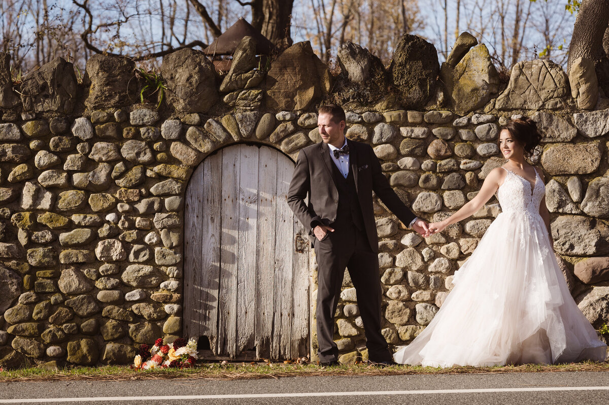 whimsical-wedding-photographer-nj-by-suess-moments-at-the-perona-farms-refinery