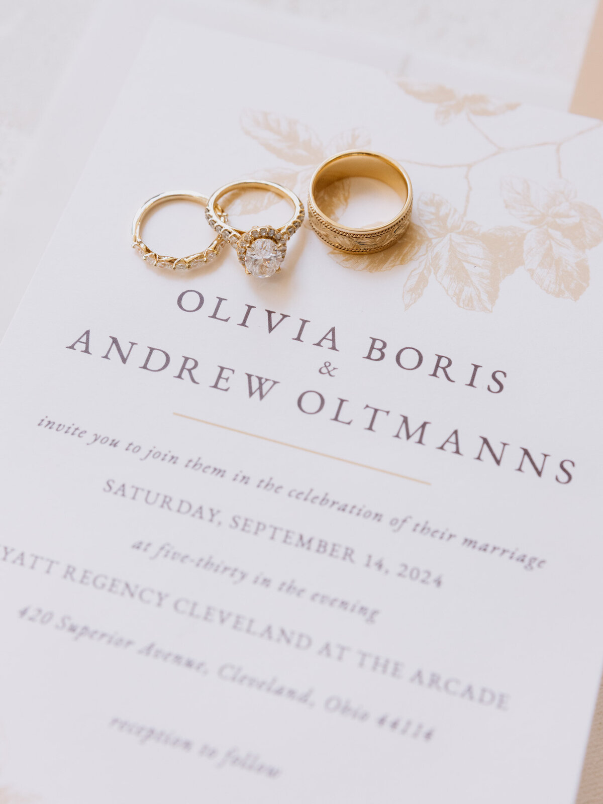 Minimalist invitation suite for Cleveland Arcade wedding