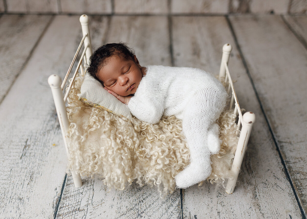 McDonough newborn photographer, Atlanta Newborn Photographer, Fayetteville newborn Photographer, Peachtree city newborn photographer, Hampton ga newborn photographer, marietta ga newborn photographer