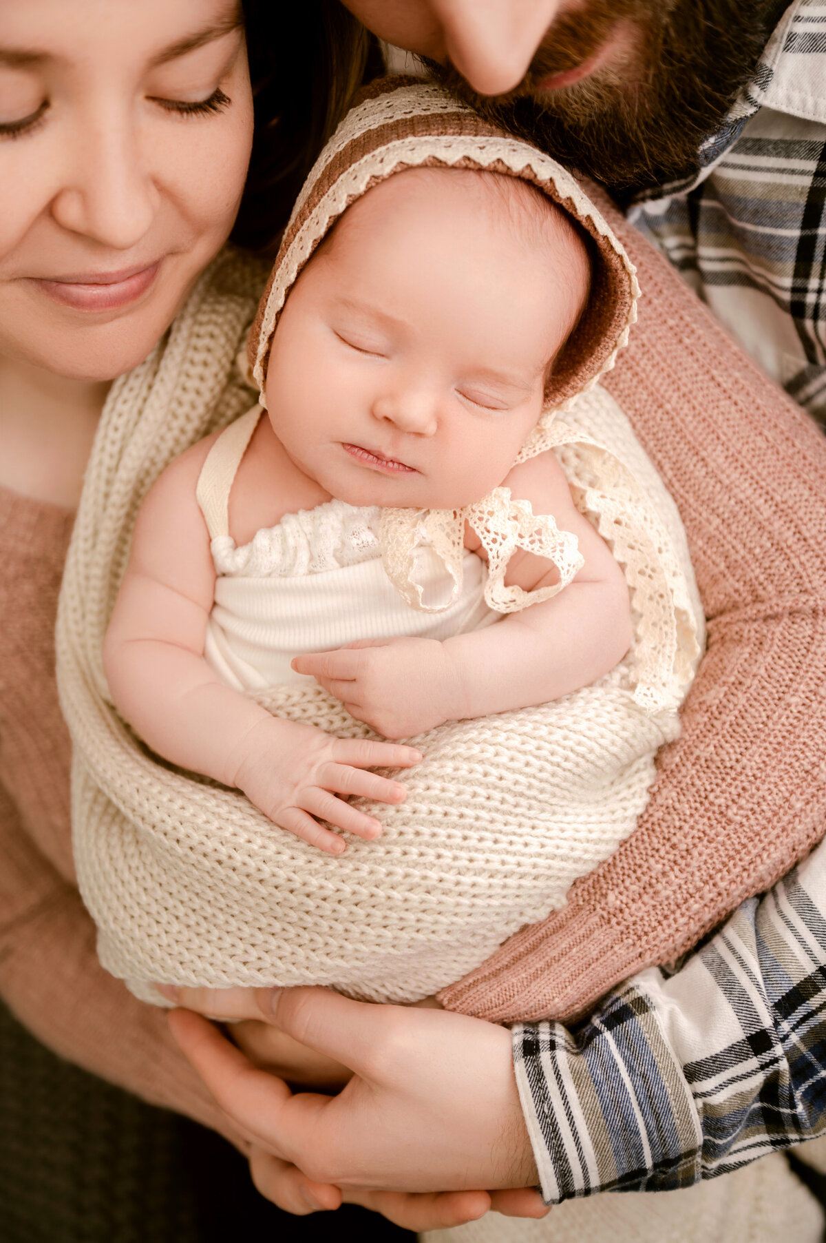 Delicate Neutrals on baby Baby | Princeton Minnesota Newborn Photographer