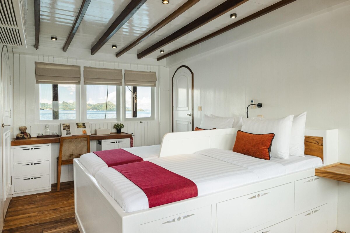 Luxury Yacht Charter Indonesia Mischief