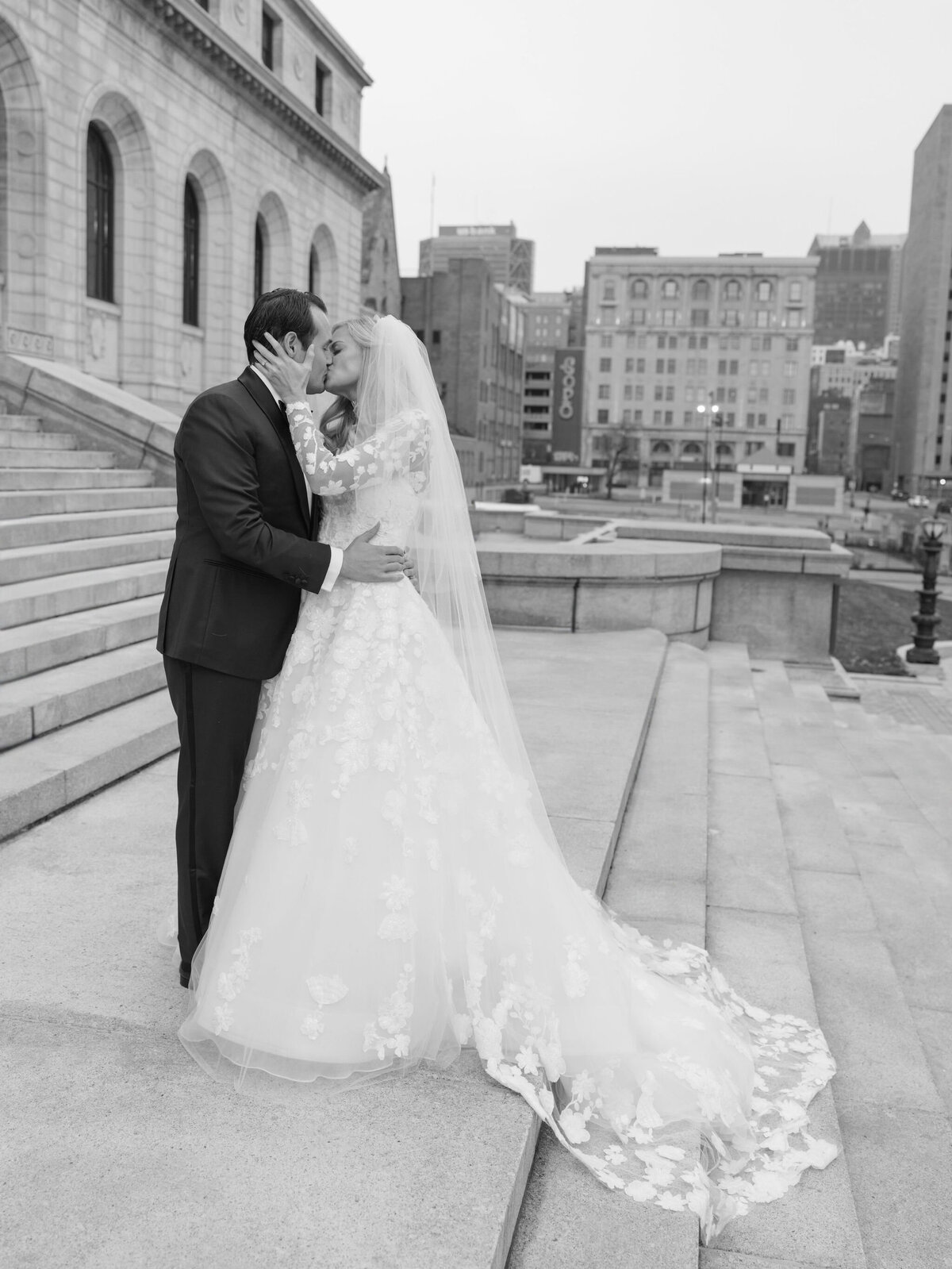 sarahharvey_ditostoweddingpreview414543