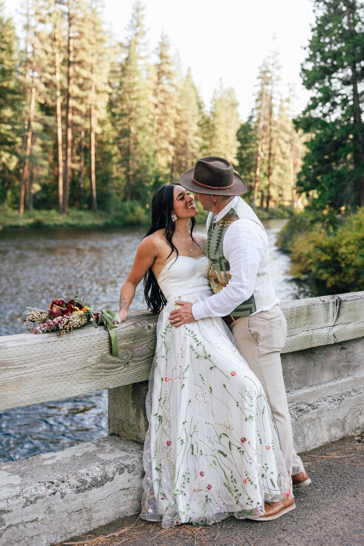 Camp-Sherman-Metolius-River-Bend-Elopement-5