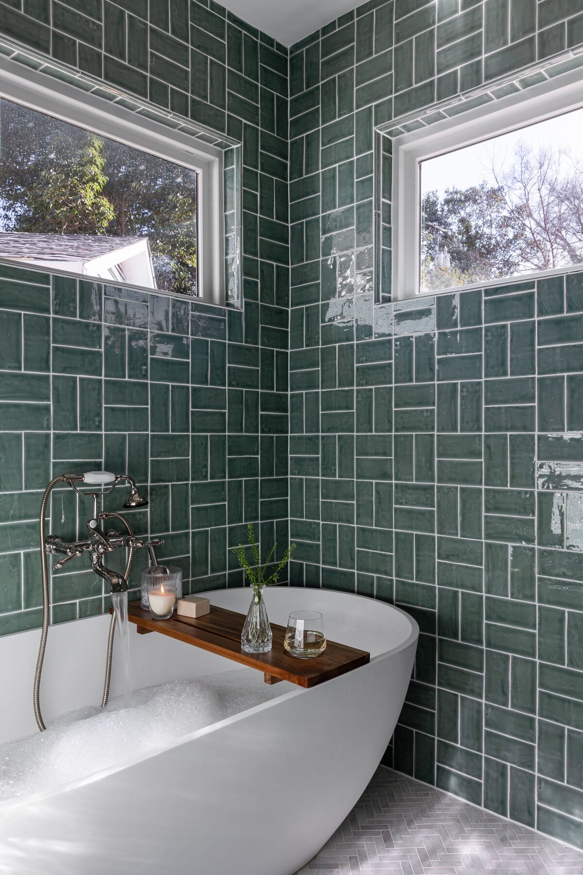 melinda chesson interiors murrayhill road standing bathroom rub with green title and windows
