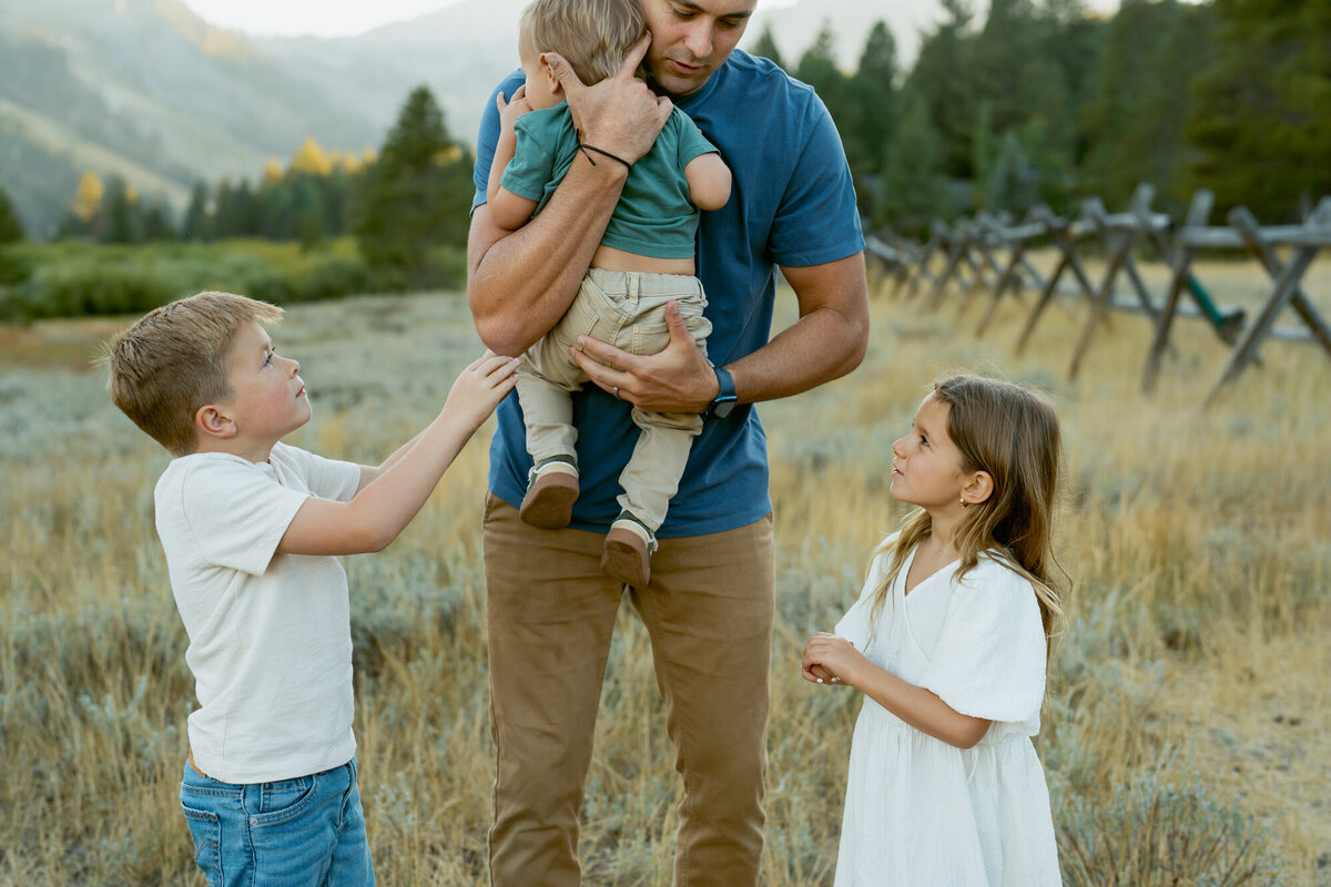 Lake Tahoe-Family-Photographer-32