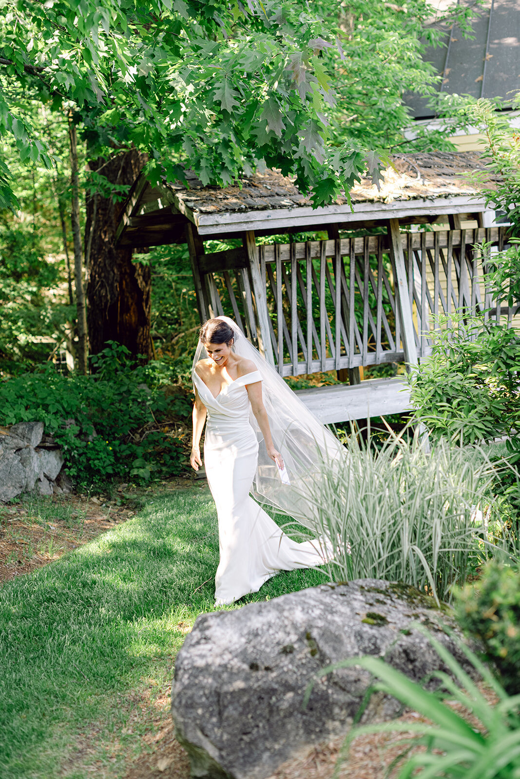bella-luce-by-michelle-andrea-new-england-photographer-wedding-perry-family-first-look-12