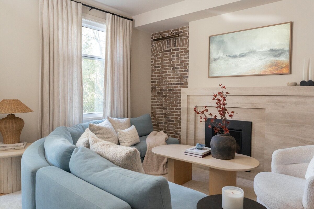 interior-designer-living-room-renovation