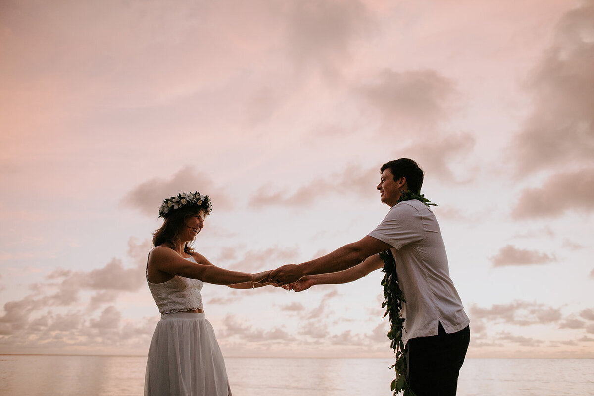 22.09.17_Jenna and Peter_Oahu_engagements_Aly Dove Photography _0023_websize