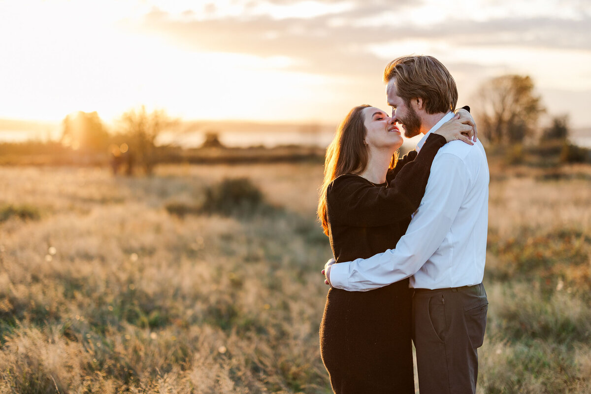 Discovery-Park-Engagement-Photos-28