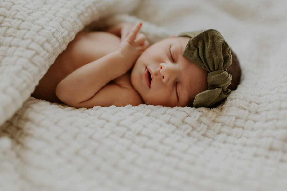 Chicago-Lifestyle-Newborn-Photographer-19