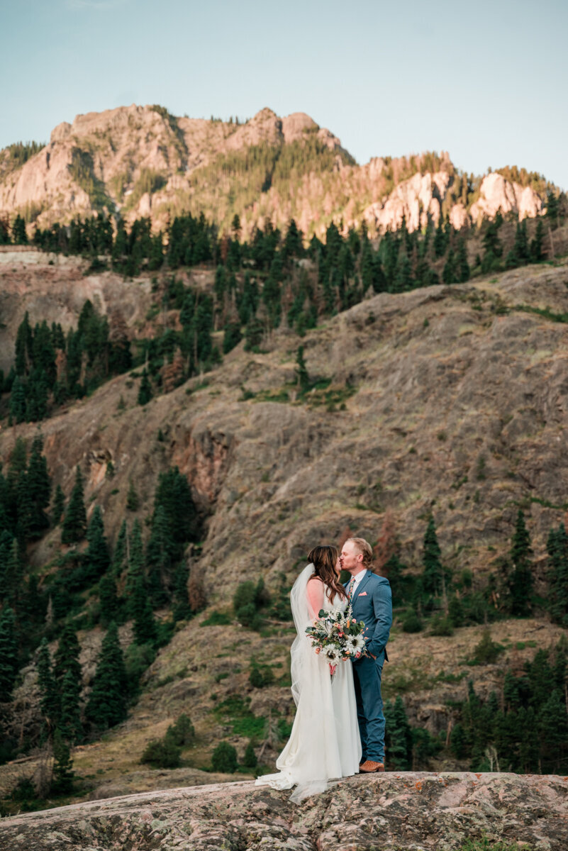 ouray-elopement-picnic-photography_0076_blog