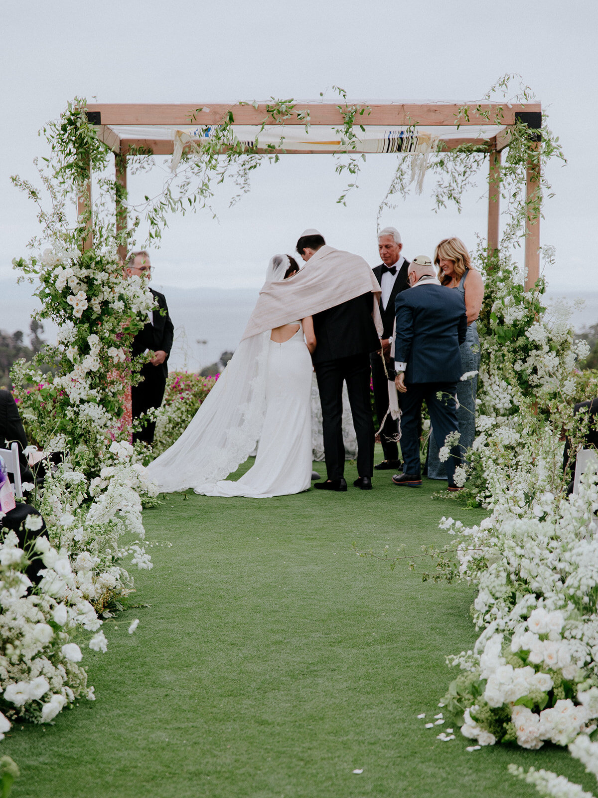 27_Eliana_Ian_Montecito Club_Wedding_Alison Rose Events_Wedding Planner