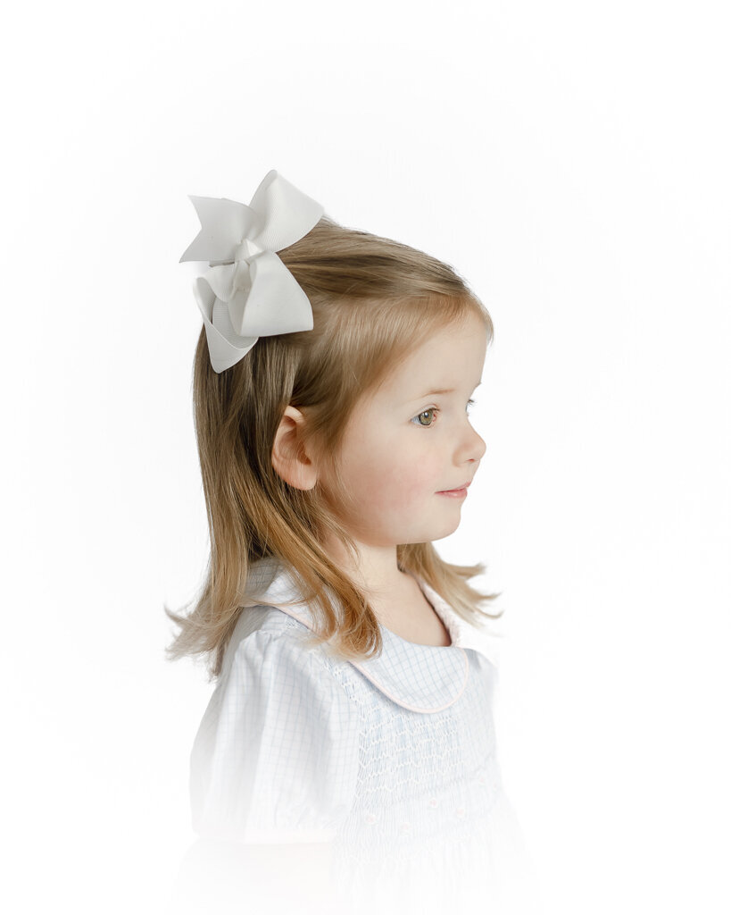 Vingetted children's portrait