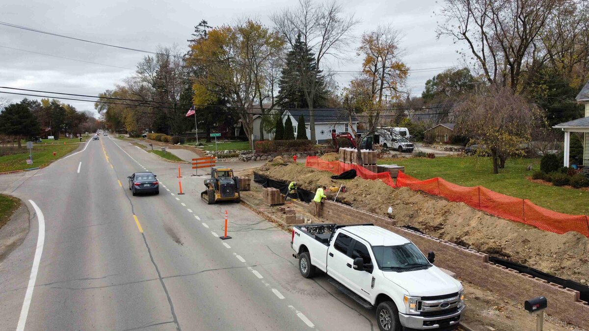 clarkston-road-lake-orion-pedestrian-pathway-repair-highland-services-roadway