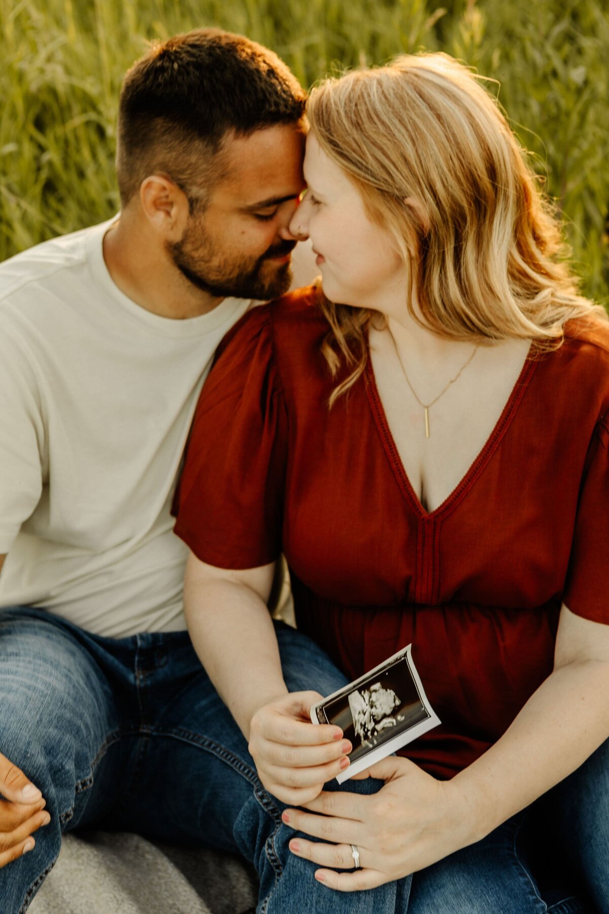 midwest-maternity-wildflower-session-11