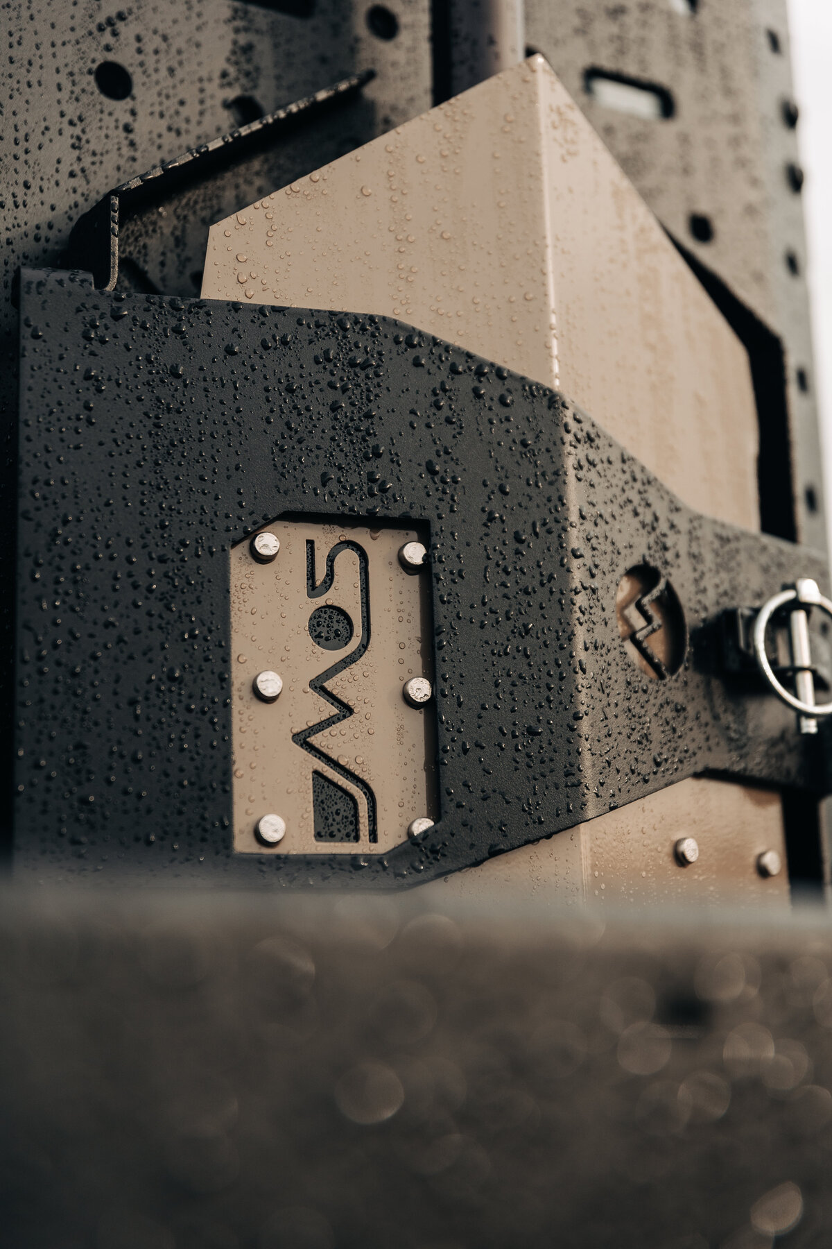 Escapaye_SmithBenchmarkVehicles2023_BMV_SlowFastCreative_3664