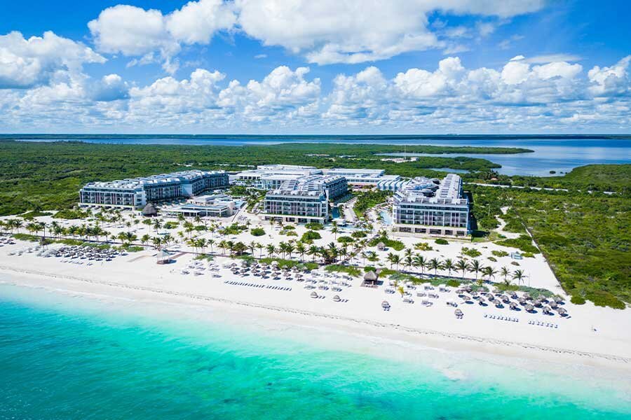 gallery1-majestic-elegance-costa-mujeres